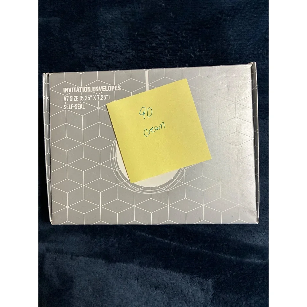 Azaza Off White Self Sealing 5.25 x 7.25 inch Envelopes - 90 count
